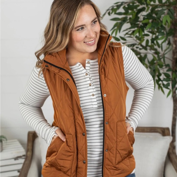 Remy a Full Front Zip Vest with pockets - Picture 3 of 4